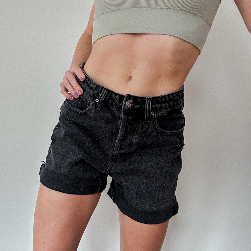 Distressed black wash denim baggy shorts